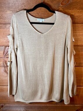 Divine Heart Tan Neutral Scoop Neck Lace-Sleeve Sweater Size Large 💕